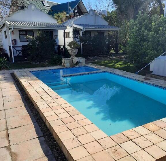 בית, חדר שינה 1, Alpine Inn