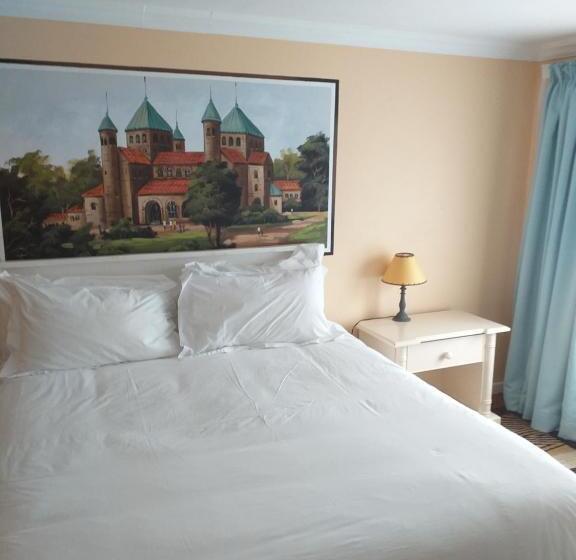 דירת שני חדרים, Alpine Inn