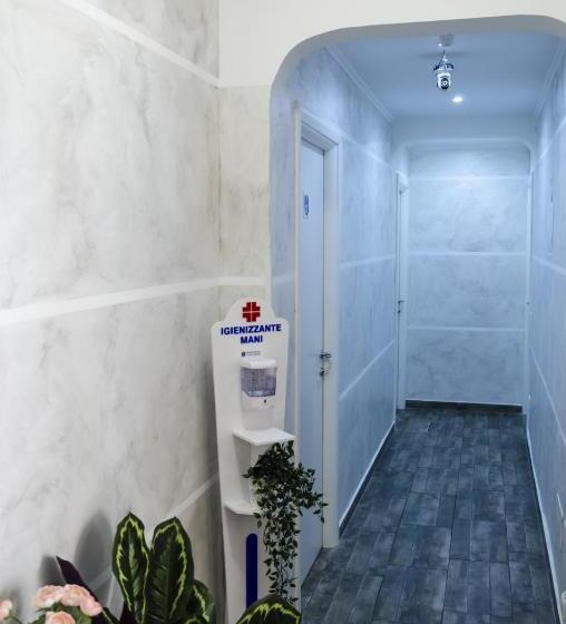 اتاق اکونومی یک تخته, Tiburtina Inn Guest House