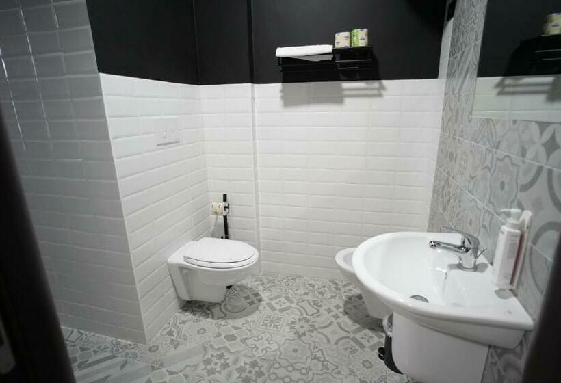 اتاق استاندارد, Ammare B&b