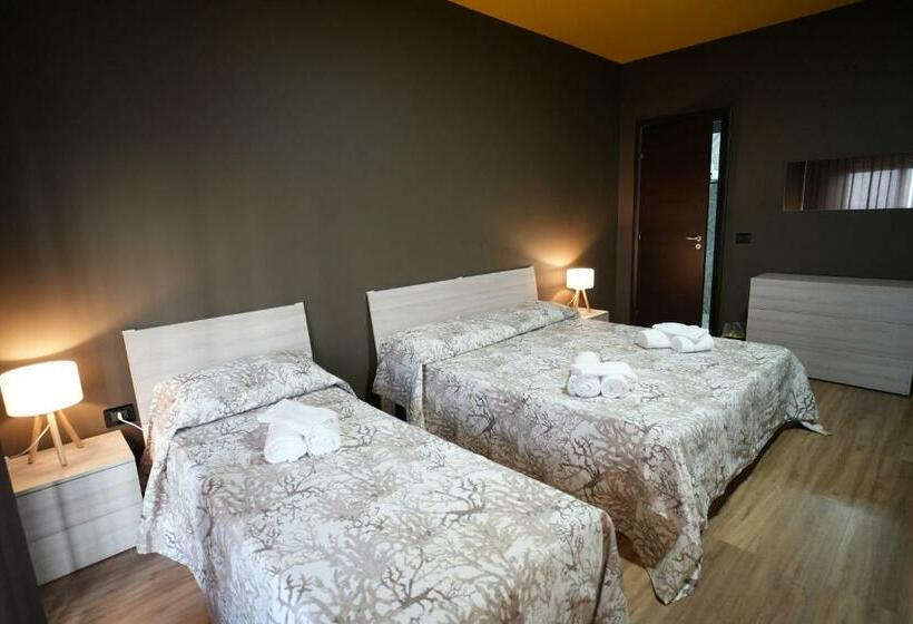 اتاق سه نفره دلوکس با چشمانداز دریا, Ammare B&b