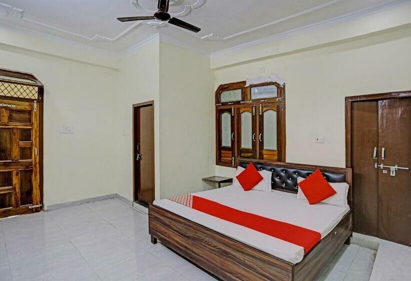 三人经典房间, Oyo Flagship Hotel Sunshine