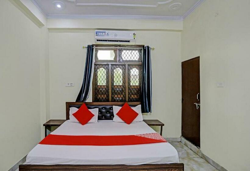 三人经典房间, Oyo Flagship Hotel Sunshine