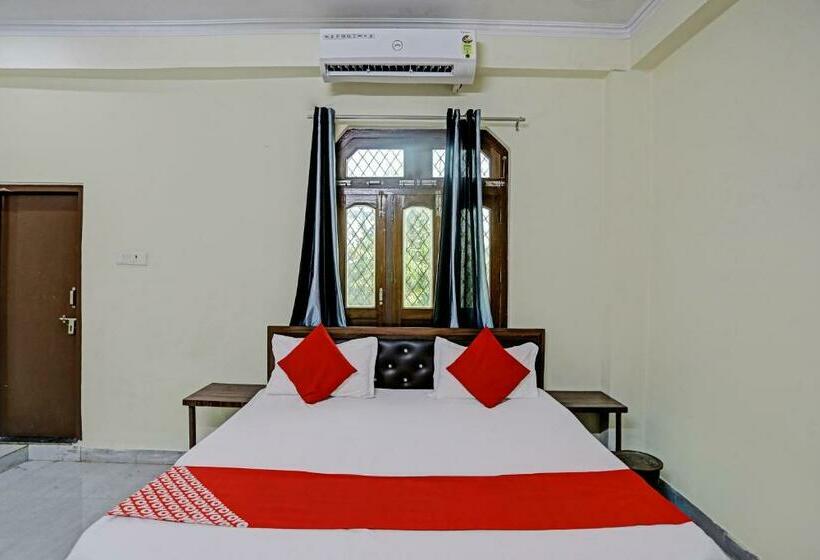 三人经典房间, Oyo Flagship Hotel Sunshine