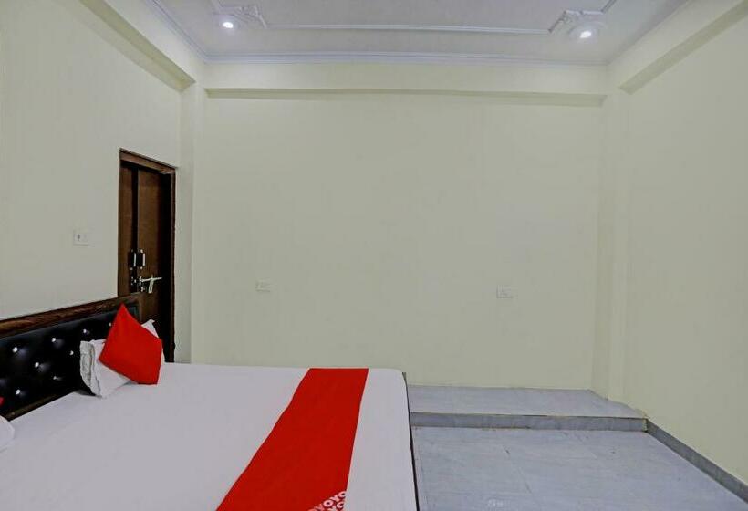 三人经典房间, Oyo Flagship Hotel Sunshine