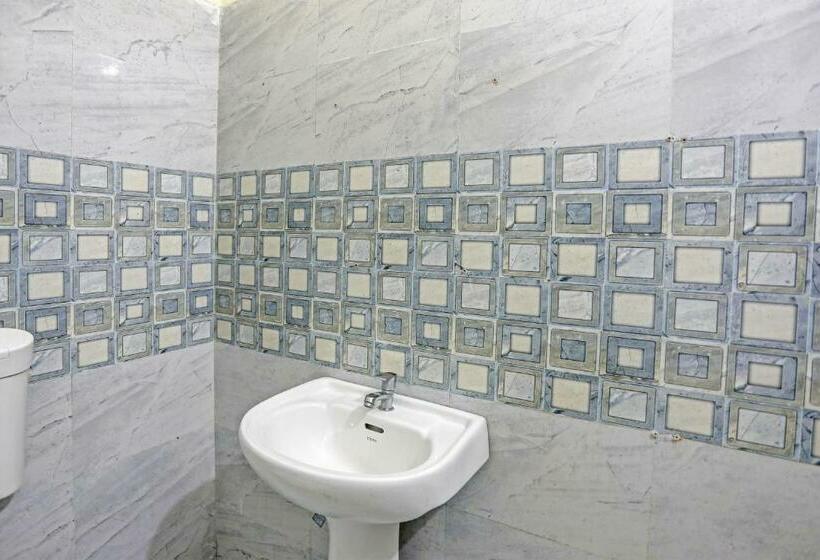 三人经典房间, Oyo Flagship Hotel Sunshine