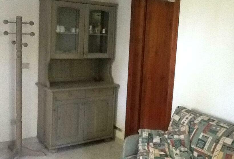 استودیوی استاندارد, Agriturismo Bio Femminella