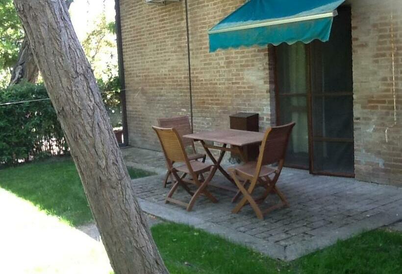 استودیوی لوکس, Agriturismo Bio Femminella