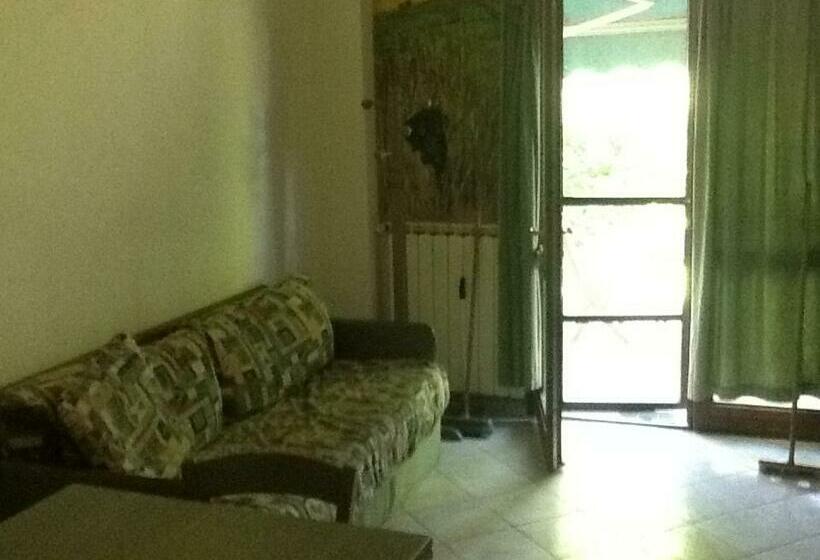 استودیوی لوکس, Agriturismo Bio Femminella