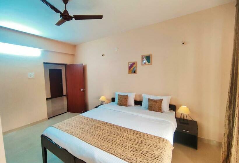 חדר דלוקס, Ekaar