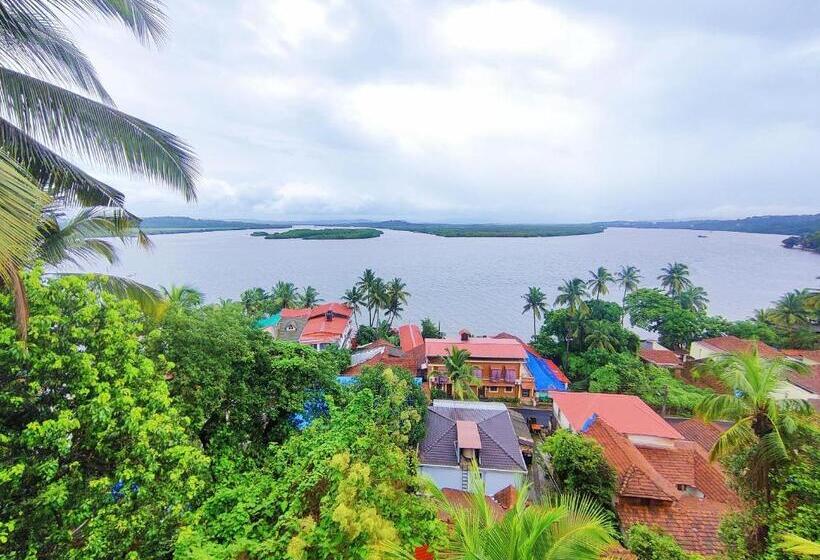 חדר דלוקס, Ekaar