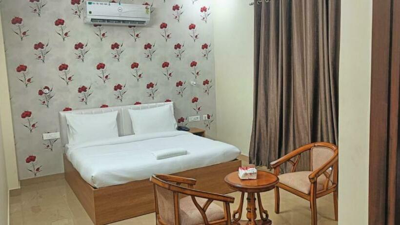 اتاق استاندارد, Akshayhotel Near Medanta Hospital