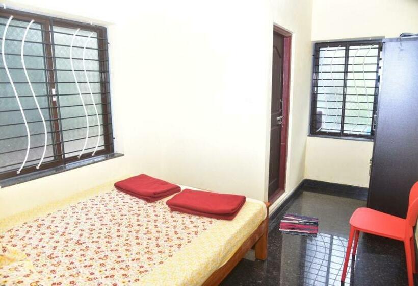 Quarto Estandar Vista Parque, Devatha Homestay, Guest House,hotel,dharmasthala 1