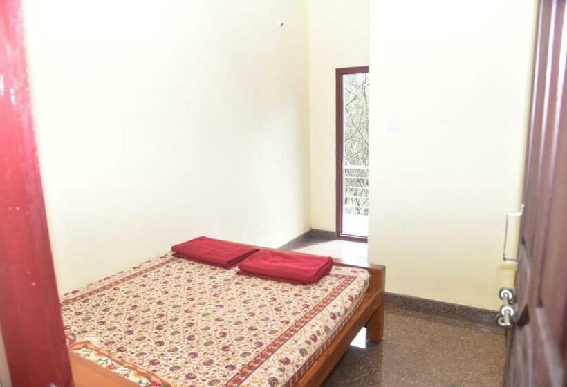 Quarto Estandar Vista Parque, Devatha Homestay, Guest House,hotel,dharmasthala 1