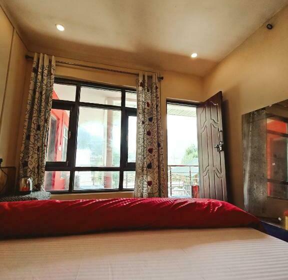 Quarto Deluxe com Sacada, Mitra Hostel Sonamarg