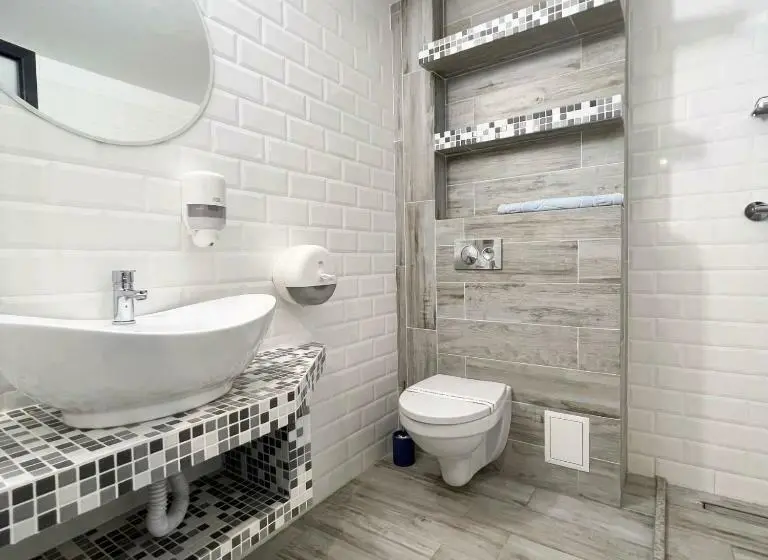 Standard-studio, Casa Micle
