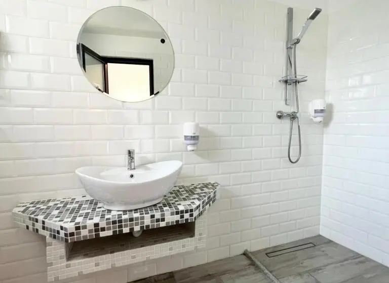 Standard-studio, Casa Micle