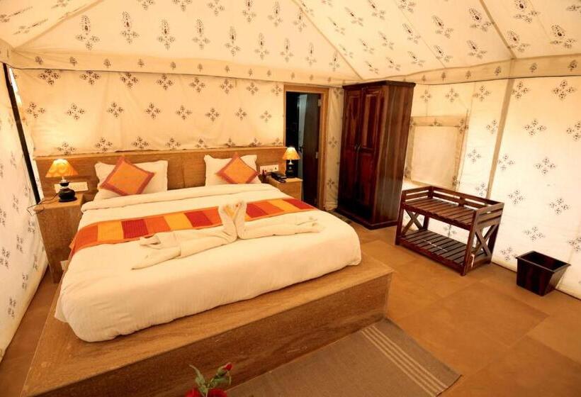 带大床的高级房间, Romiyo Desert Camp