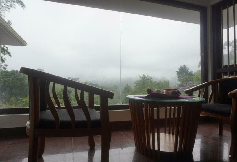 디럭스 룸 산전망, Humming Breeze Nature Retreat