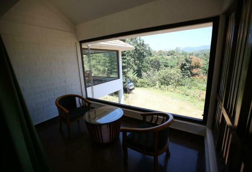 디럭스 룸 산전망, Humming Breeze Nature Retreat