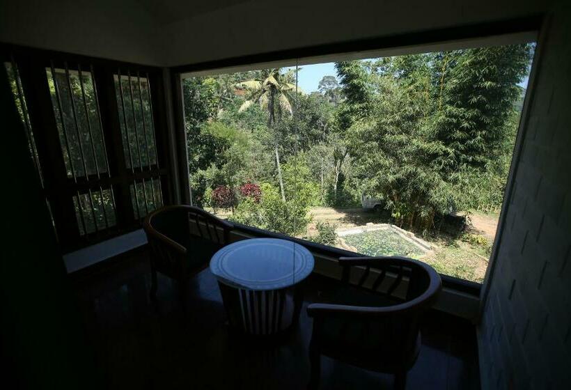 디럭스 룸 산전망, Humming Breeze Nature Retreat