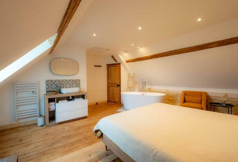 キングサイズベッドのスタンダードルーム, Gîte Du Manoir De Berville