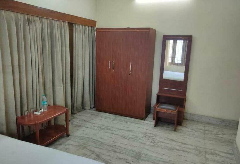 חדר סופריור, Staymaker Retro Residency