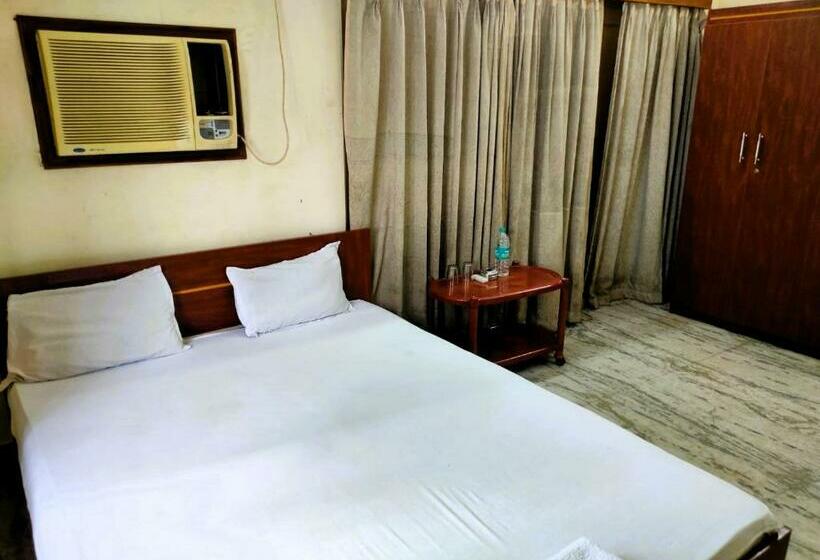 חדר סופריור, Staymaker Retro Residency