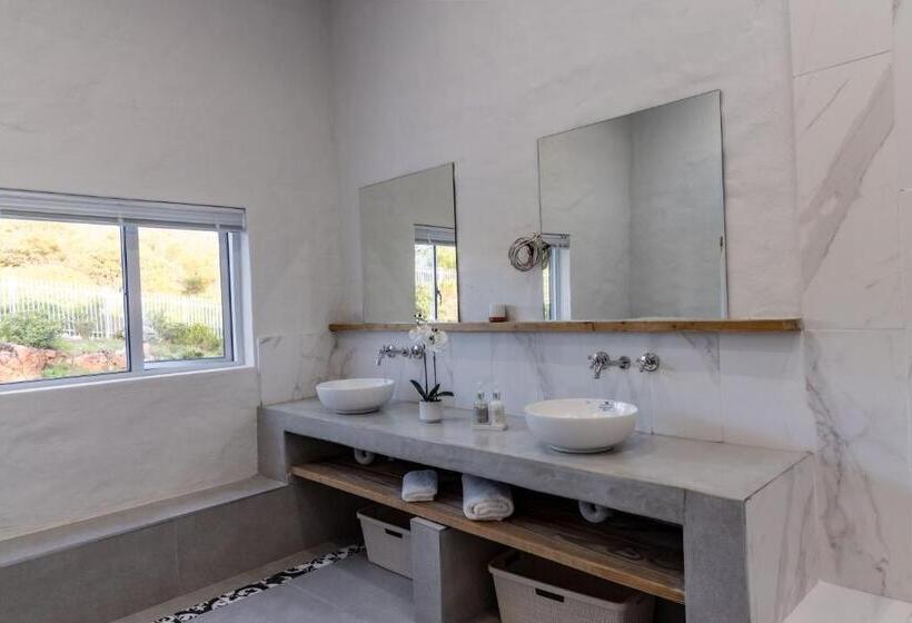 חדר דלוקס עם מיטת קינג, Capri Sands Luxury Guest House