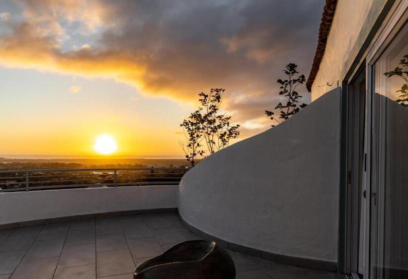 סוויטה עם מרפסת, Capri Sands Luxury Guest House