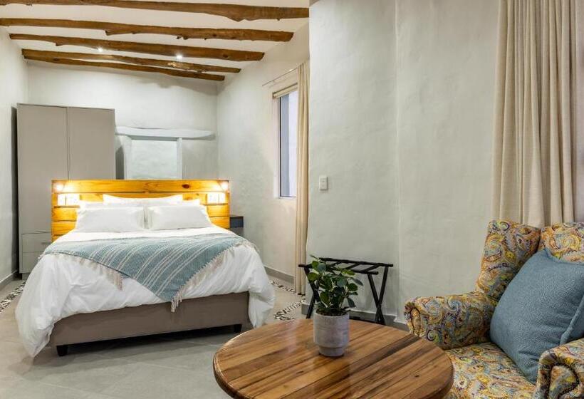 סוויטה דלוקס, Capri Sands Luxury Guest House