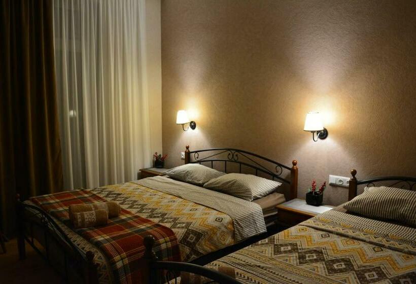 اتاق خانوادگی, Velio Guest House