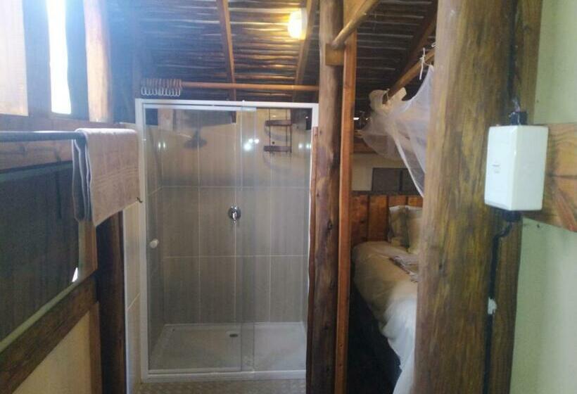 اتاق لوکس سه تخته, Nako Okavango Guesthouse