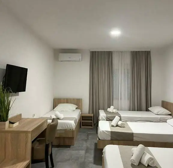 اتاق استاندارد چهار تخته, San Međugorje