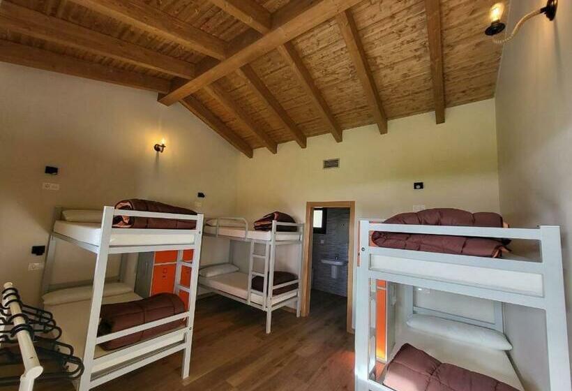 מיטה בחדר משותף, Albergue Los Hospitales