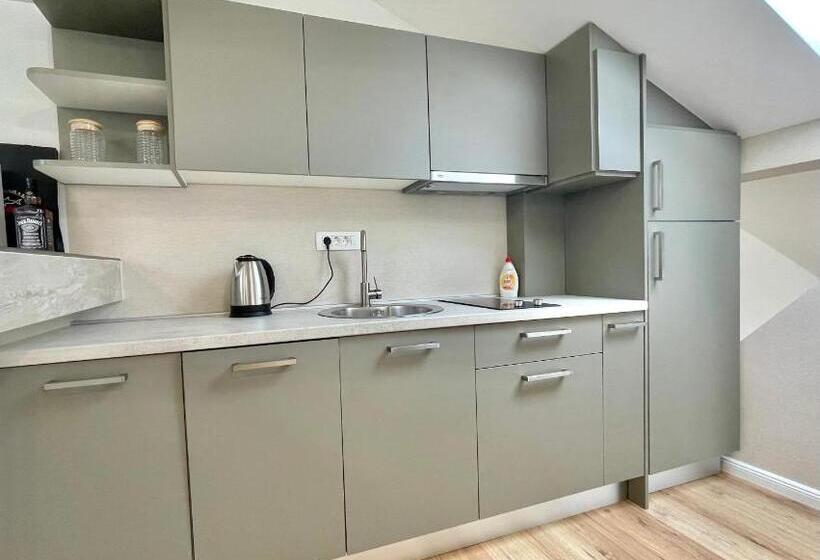 Апартаменты 2 Спальни, Comfort Apartments Pasha