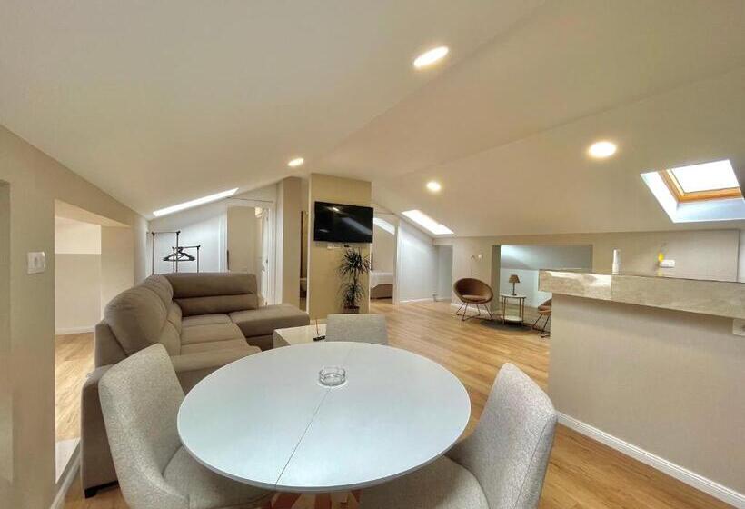 Апартаменты 2 Спальни, Comfort Apartments Pasha