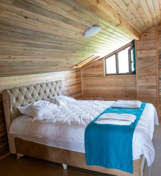 جناح عائلي, Bulepe Suit Apart