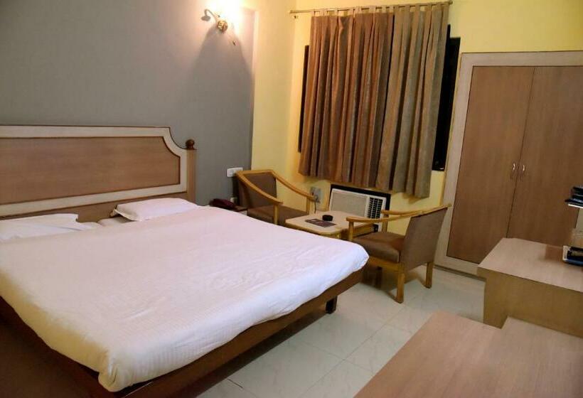 غرفة قياسية, Krishna Palace