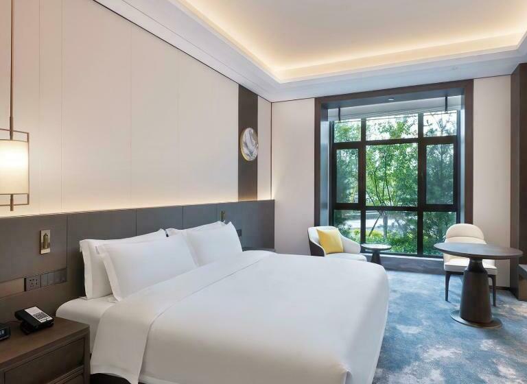 스탠다드 룸 킹사이즈 침대, Voco Xiong An