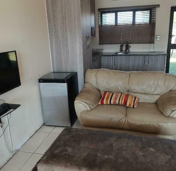 デラックスファミリールーム, Maletjane Holiday Resort