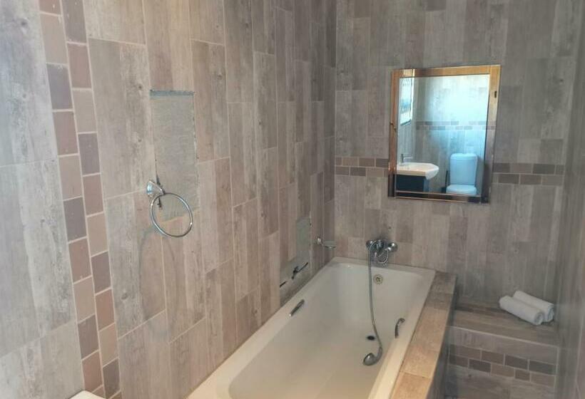 デラックスファミリールーム, Maletjane Holiday Resort