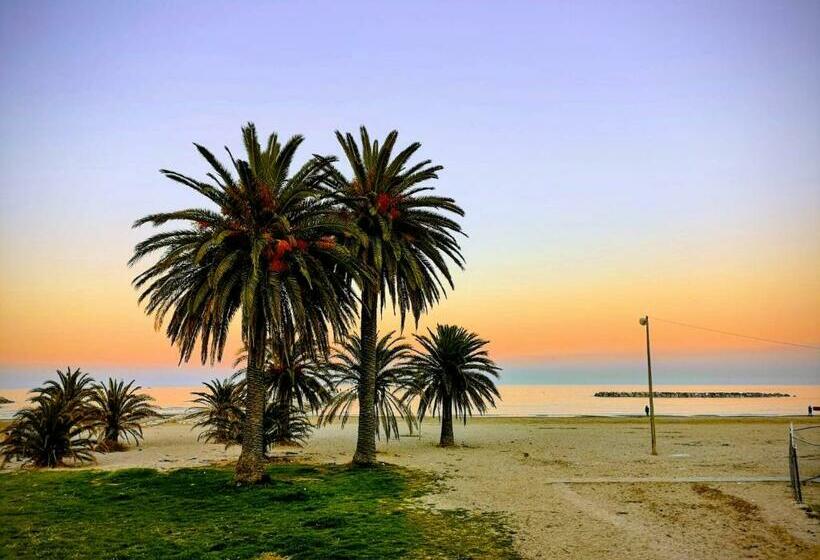 高级家庭房间, Niki S Rooms