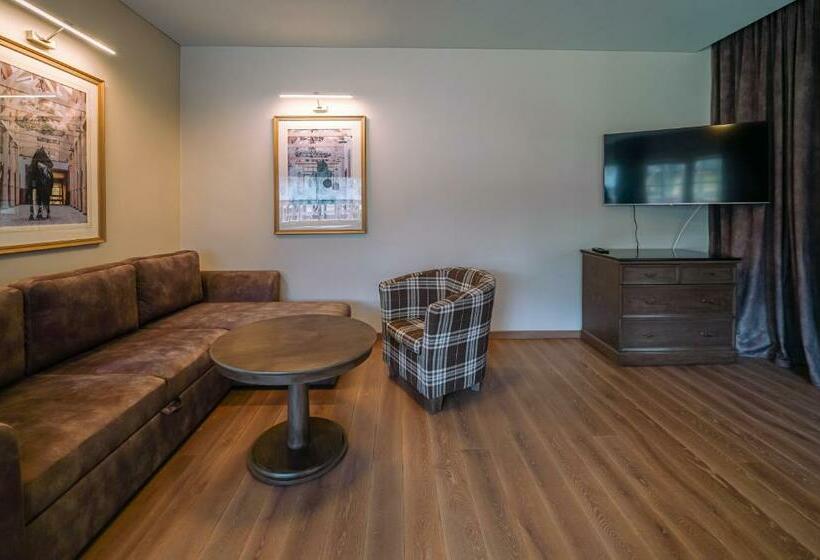 آپارتمان 1 خوابه, Royal Horse Resort