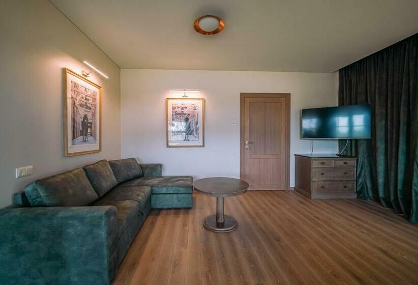 اتاق دوبلکس, Royal Horse Resort