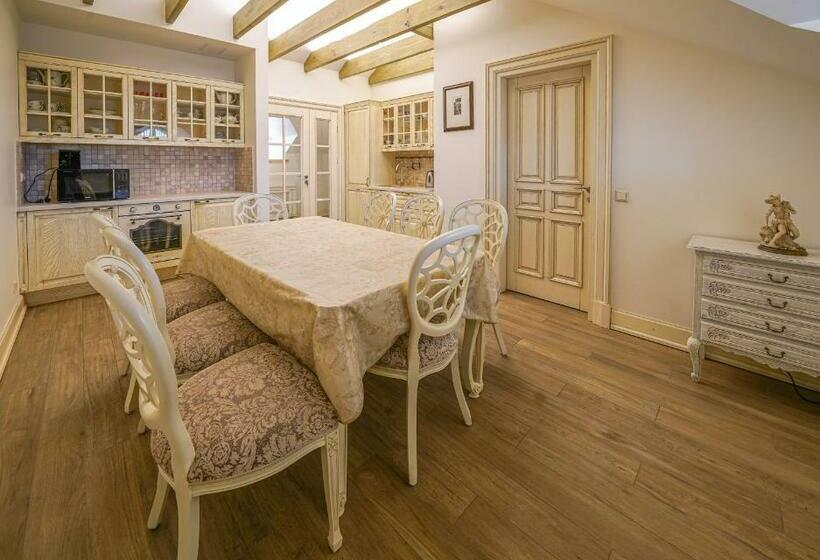 اتاق لوکس, Royal Horse Resort