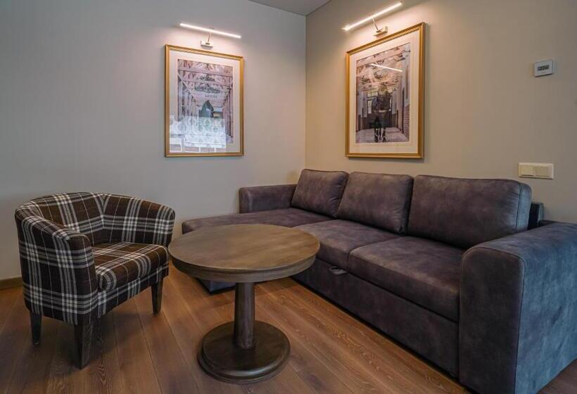 اتاق دوبلکس, Royal Horse Resort