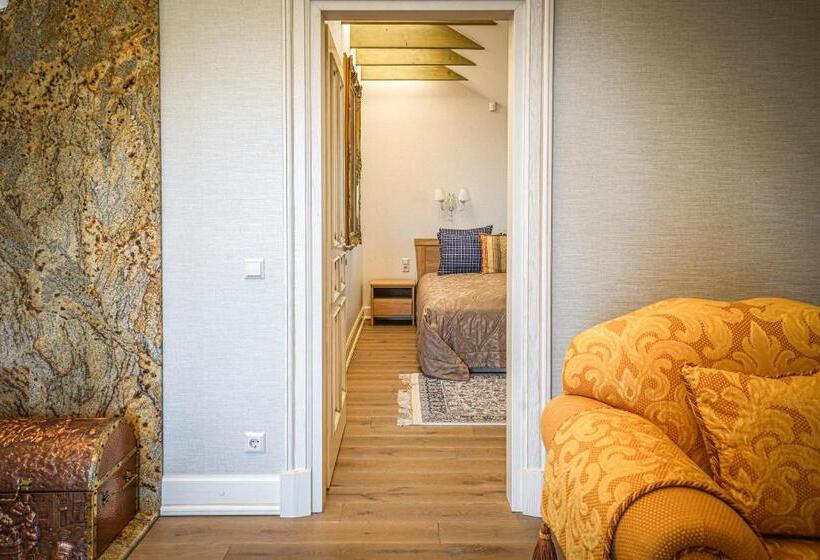 اتاق لوکس, Royal Horse Resort