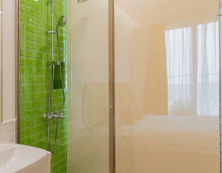 استودیو استاندارد با بالکن, E3 Hillside Apartment Phú Quốc