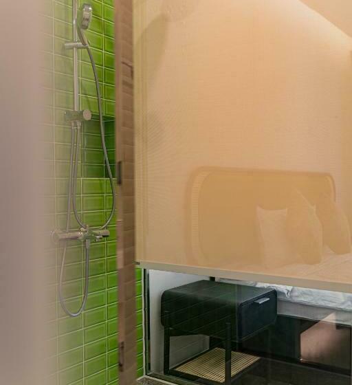 استودیو استاندارد با بالکن, E3 Hillside Apartment Phú Quốc